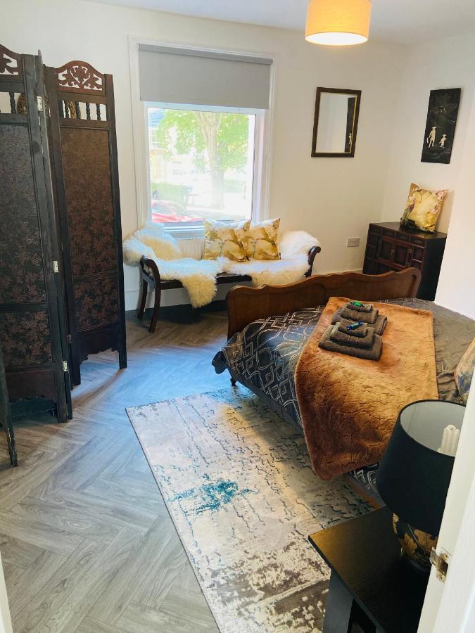 Funky Cozy Cottage With Outside Space イーストボーン エクステリア 写真